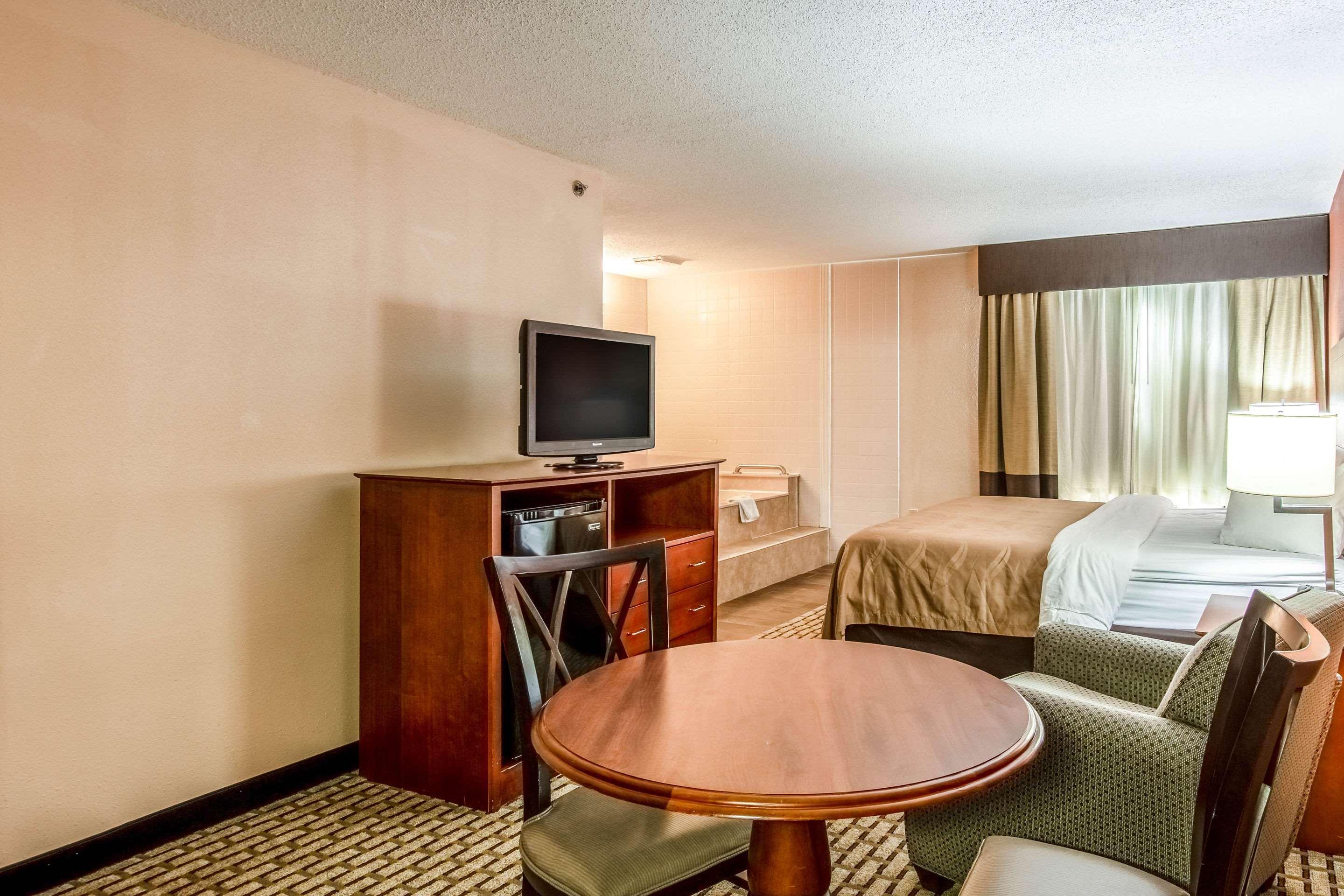 Country Inn & Suites By Radisson, Muskegon, Mi Εξωτερικό φωτογραφία